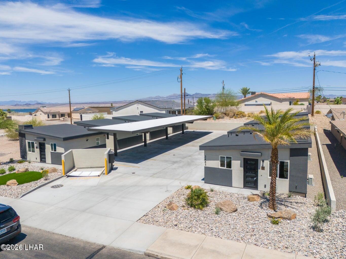 2441 McCulloch